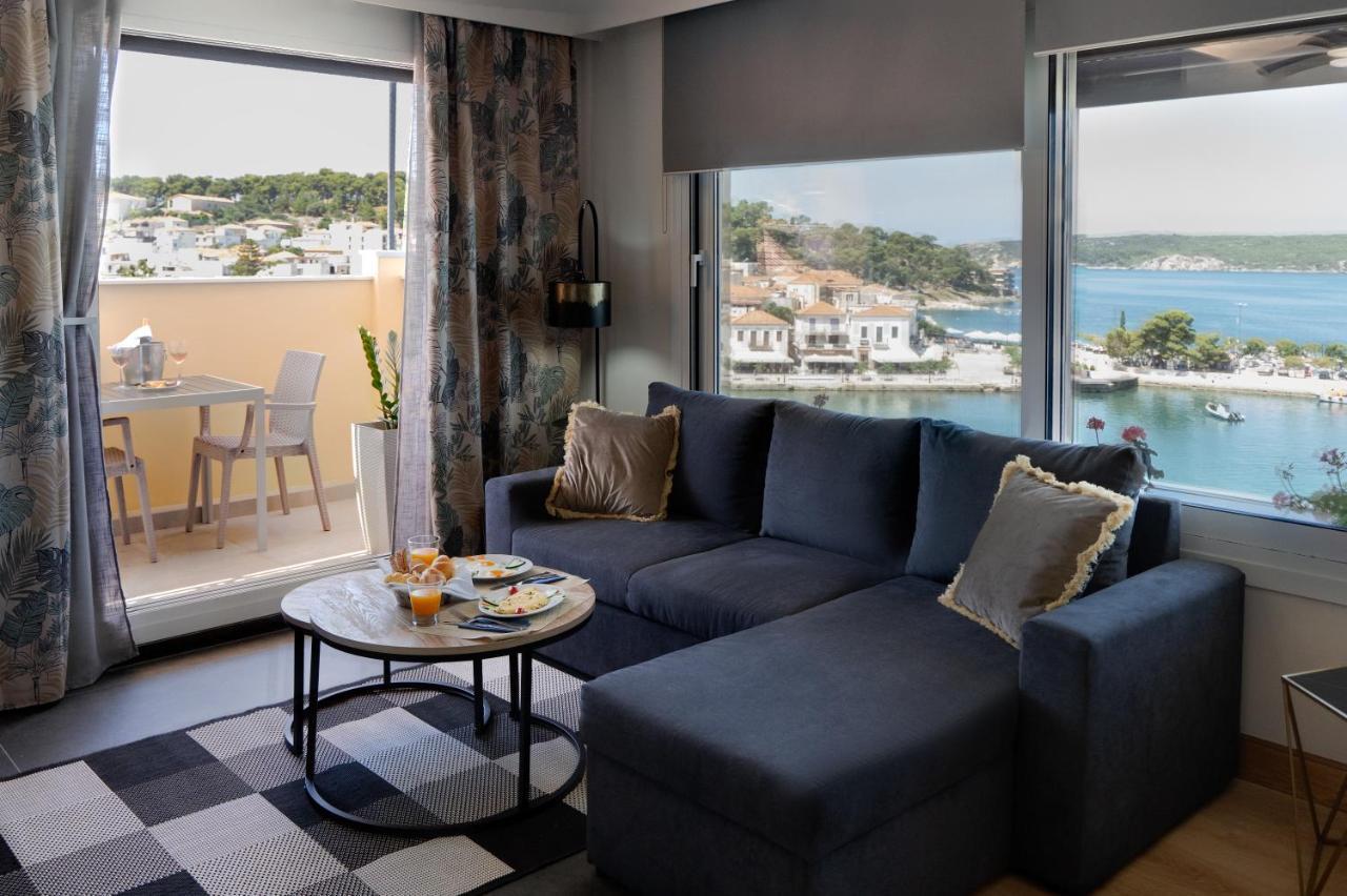 Karalis City Hotel Pylos Eksteriør billede