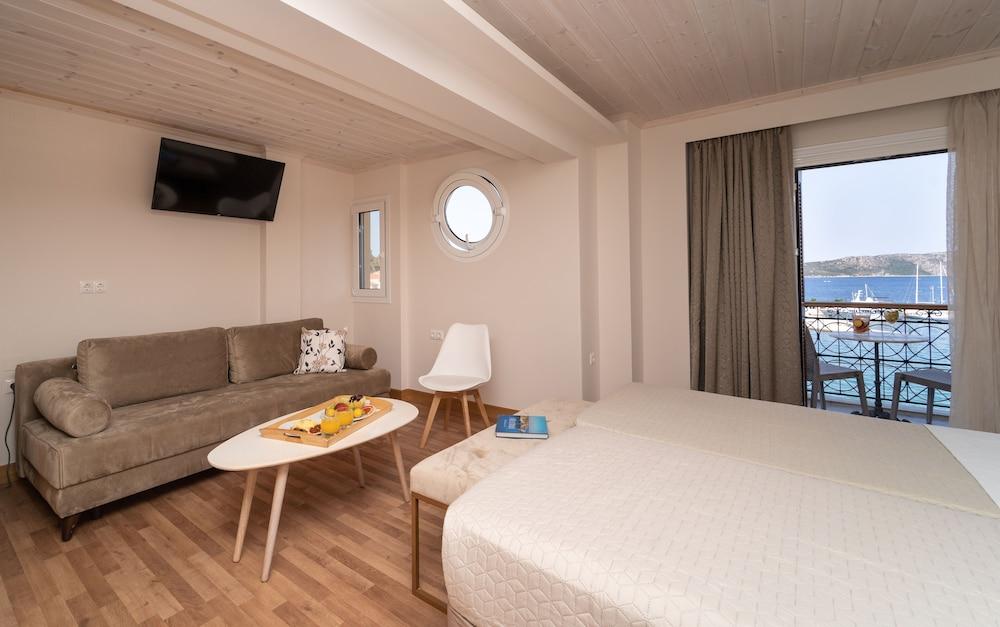 Karalis City Hotel Pylos Eksteriør billede